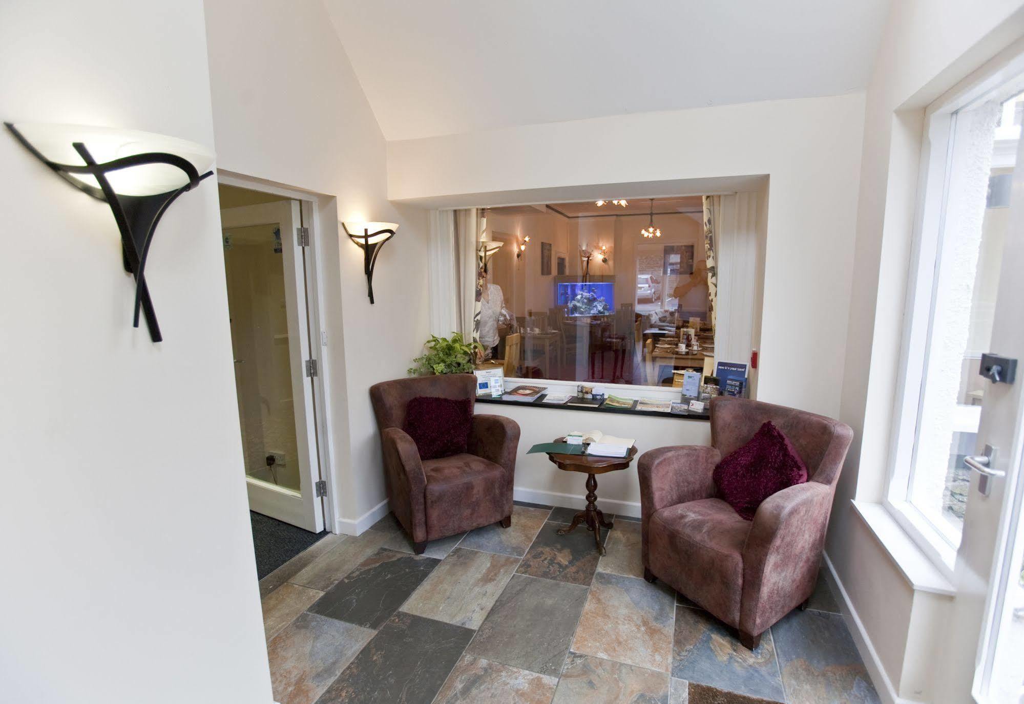 Hawksmoor Guest House วินเดอร์เมียร์ ภายนอก รูปภาพ